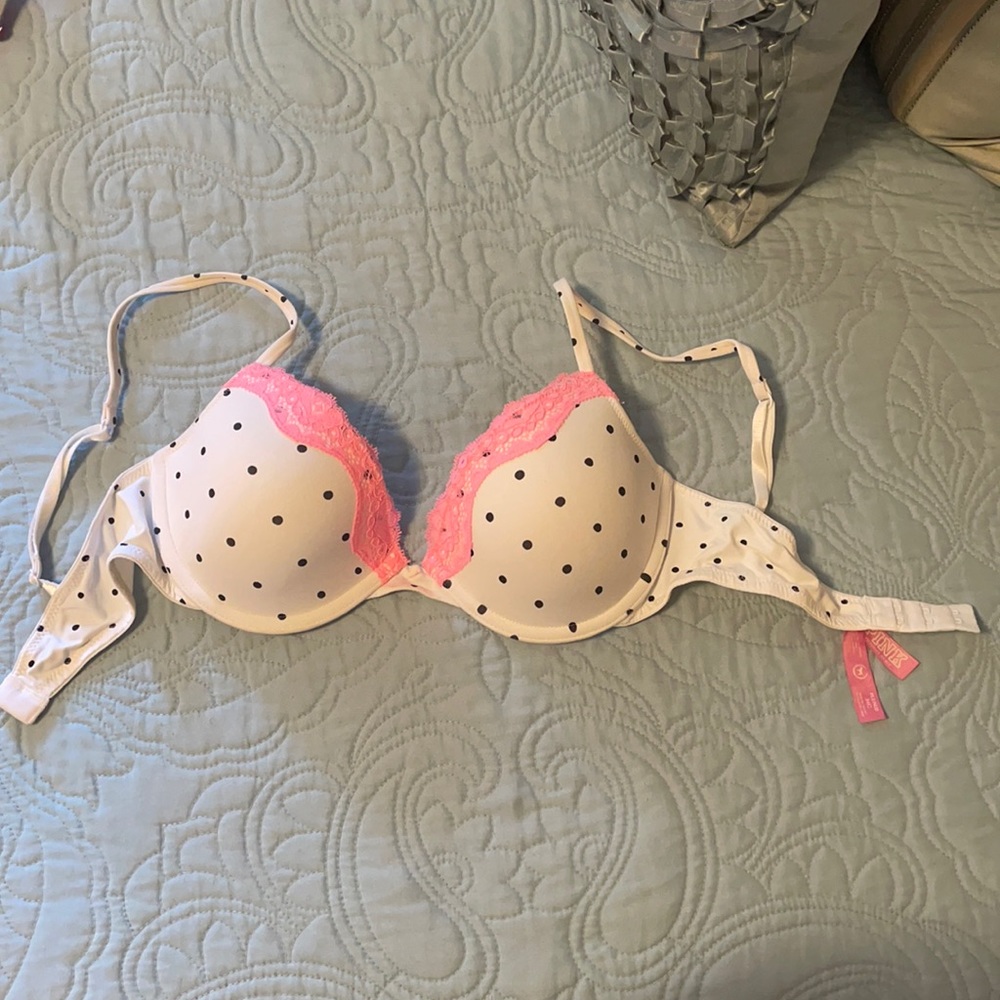 Victoria’s Secret bra 34C